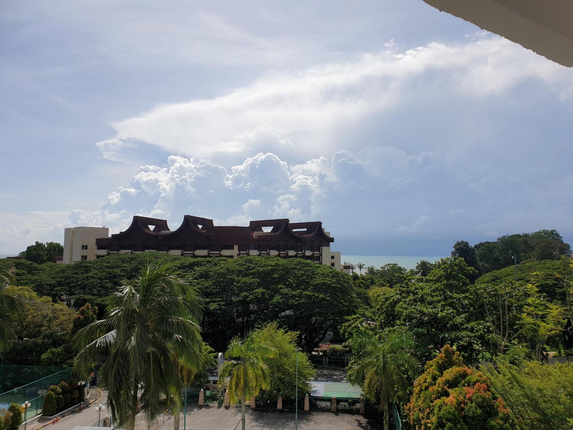 Sri Sayang By Coral Holiday Resort Batu Ferringhi Extérieur photo