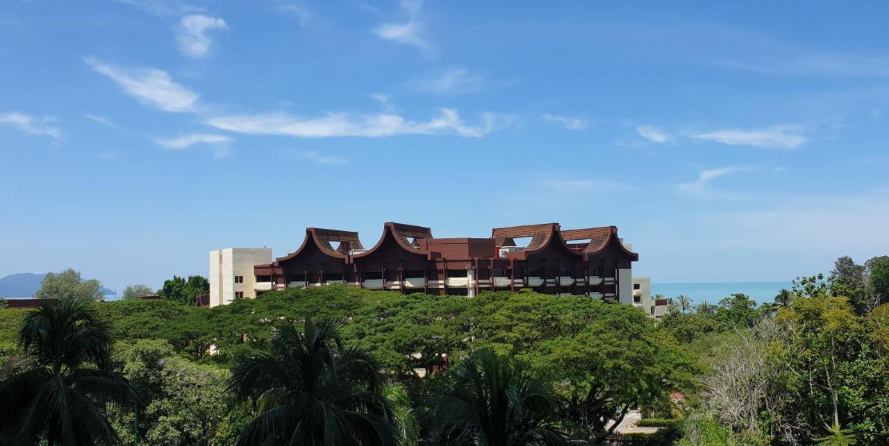 Sri Sayang By Coral Holiday Resort Batu Ferringhi Extérieur photo